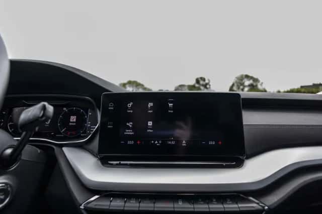Škoda Octavia (2021) thumbnail 24
