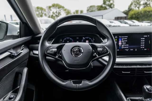 Škoda Octavia (2021) thumbnail 8