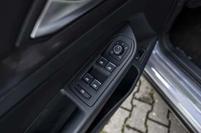 Volkswagen Golf (2022) thumbnail 22