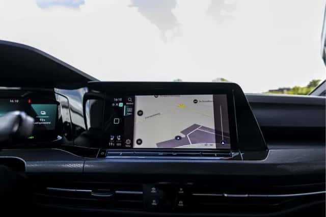 Volkswagen Golf (2022) thumbnail 31