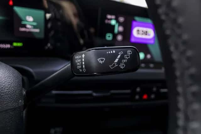 Volkswagen Golf (2022) thumbnail 39