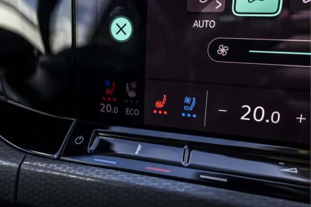 Volkswagen Golf (2022) thumbnail 69
