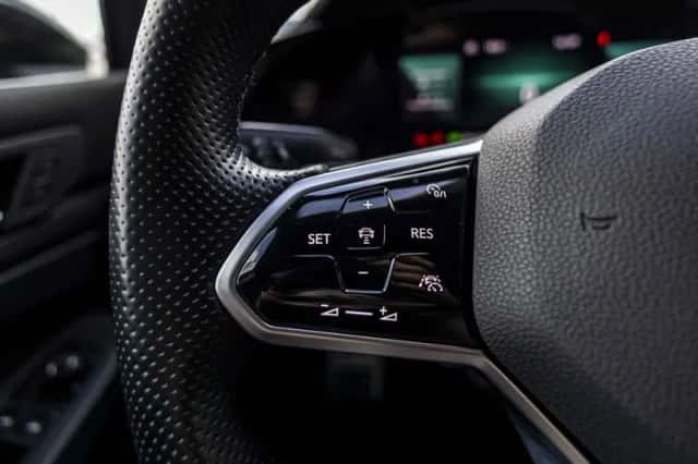 Volkswagen Golf (2022) thumbnail 78