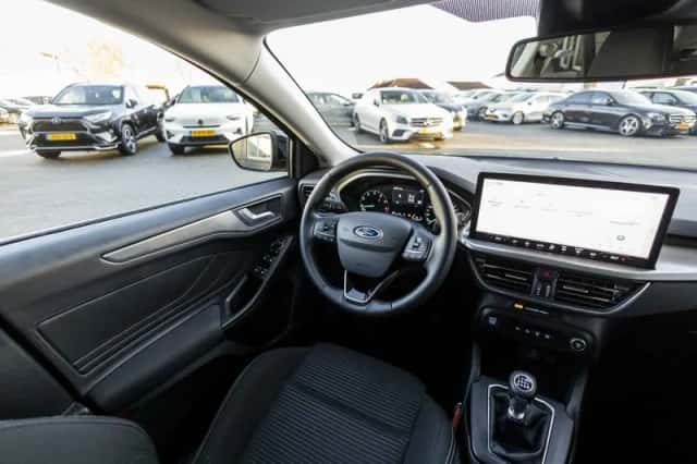 Ford Focus (2023) thumbnail 21