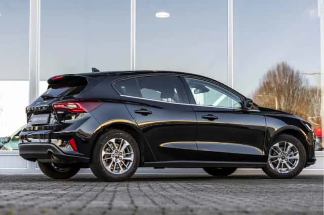 Ford Focus (2023) thumbnail 40