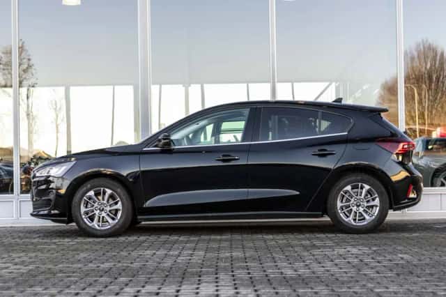 Ford Focus (2023) thumbnail 43