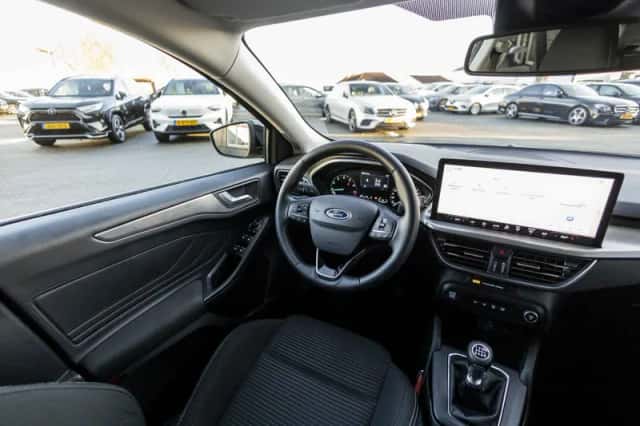 Ford Focus (2023) thumbnail 58