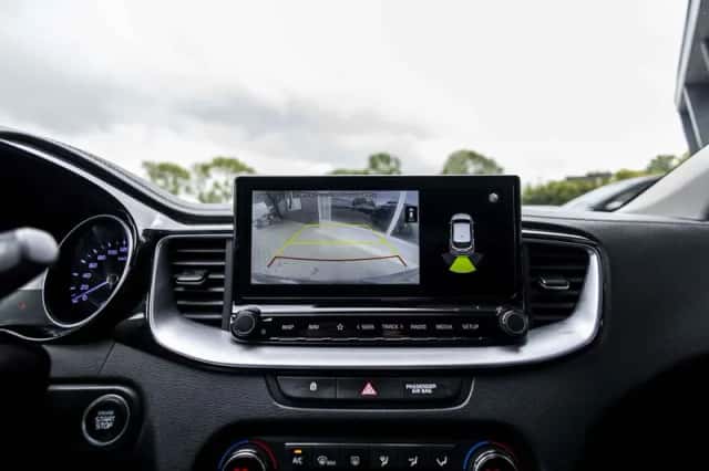 Kia XCeed (2020) thumbnail 25