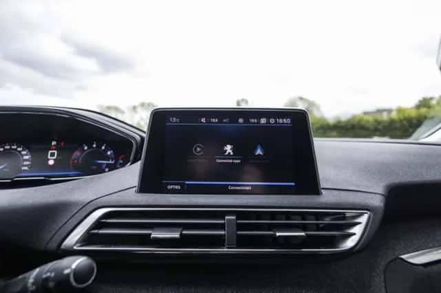 Peugeot 5008 (2020) thumbnail 28