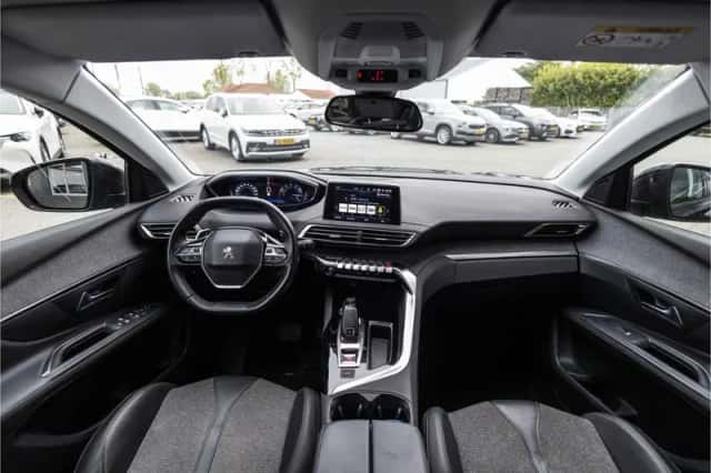 Peugeot 5008 (2020) thumbnail 7
