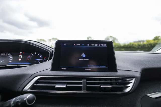 Peugeot 5008 (2020) thumbnail 66