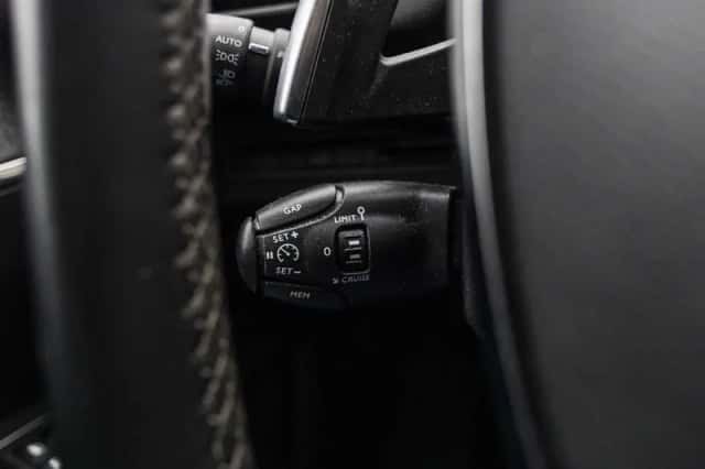 Peugeot 5008 (2020) thumbnail 73