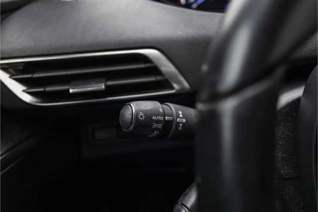 Peugeot 5008 (2020) thumbnail 74