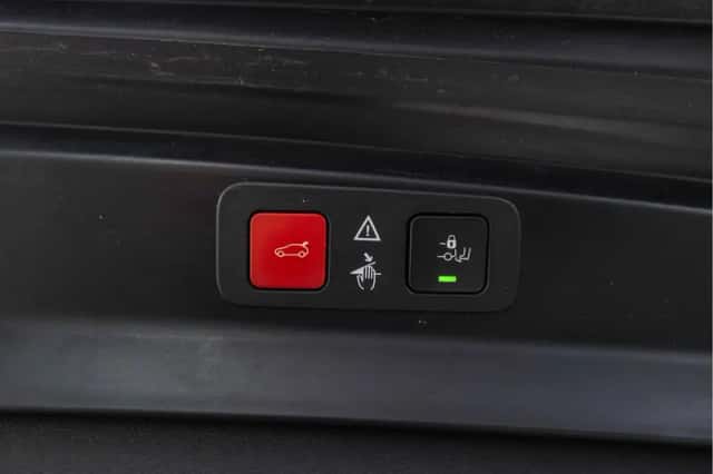Peugeot 5008 (2020) thumbnail 76