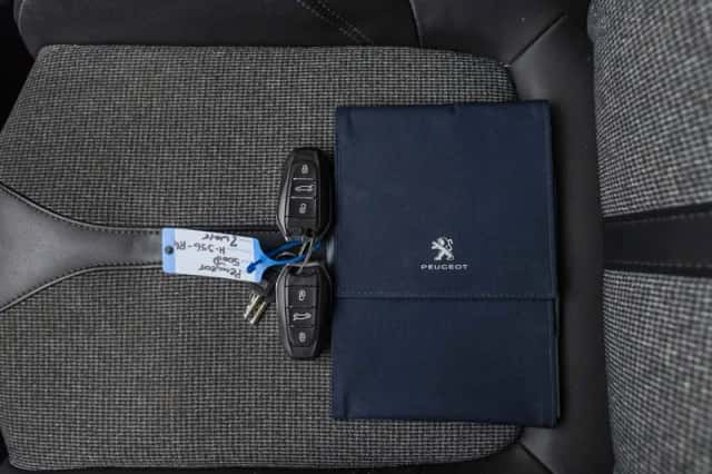 Peugeot 5008 (2020) thumbnail 77