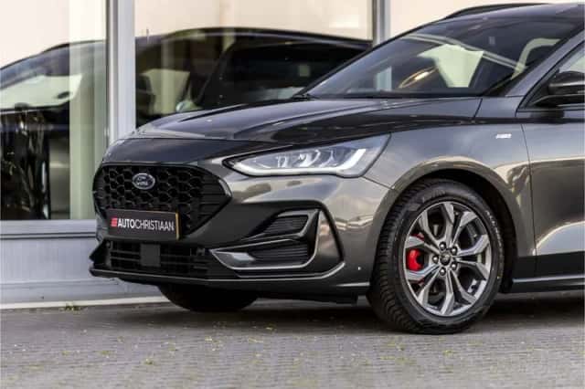 Ford Focus (2022) thumbnail 16