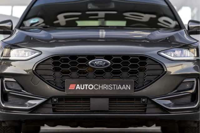 Ford Focus (2022) thumbnail 17