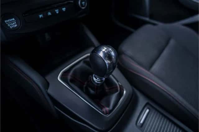 Ford Focus (2022) thumbnail 23