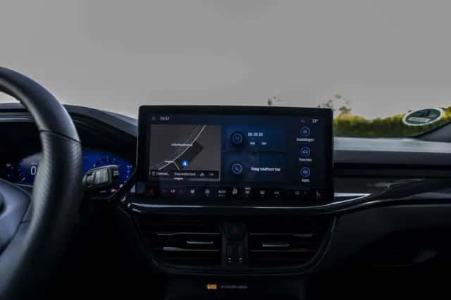 Ford Focus (2022) thumbnail 28