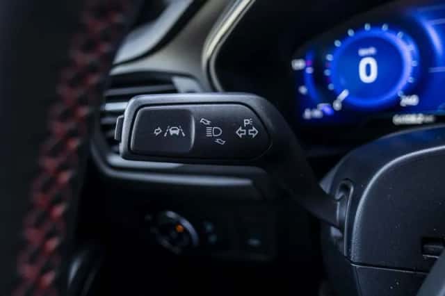 Ford Focus (2022) thumbnail 36