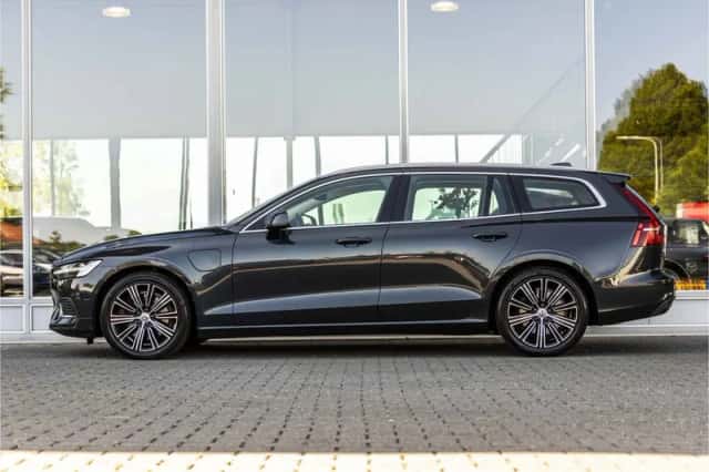 Volvo V60 (2019) thumbnail 6