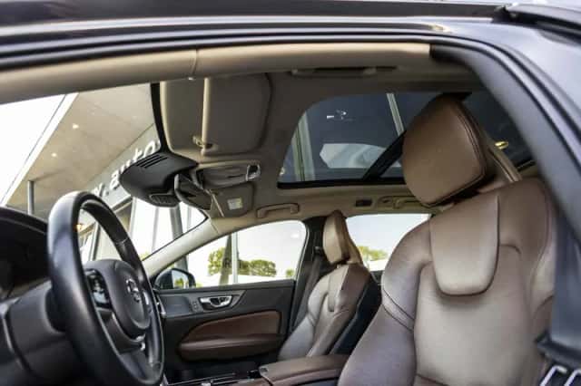 Volvo V60 (2019) thumbnail 52