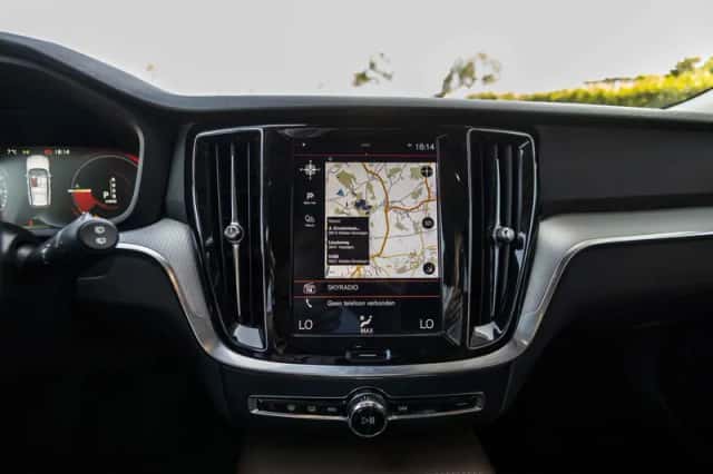 Volvo V60 (2019) thumbnail 66