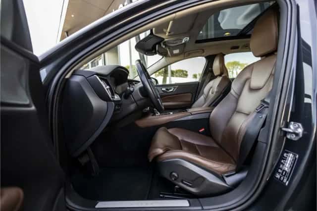 Volvo V60 (2019) thumbnail 10