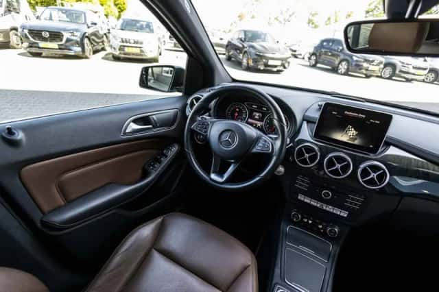 Mercedes-Benz B-Klasse (2015) thumbnail 21