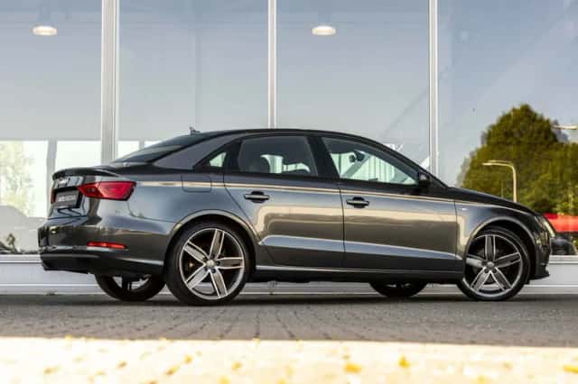 Audi A3 (2016) thumbnail 3