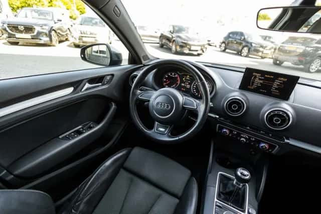 Audi A3 (2016) thumbnail 21