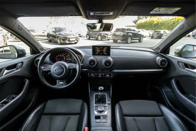 Audi A3 (2016) thumbnail 44