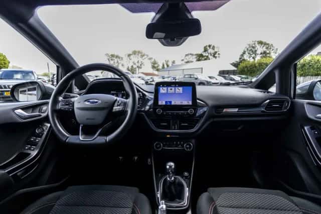 Ford Fiesta (2018) thumbnail 34