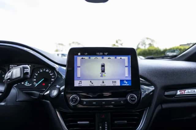 Ford Fiesta (2018) thumbnail 64