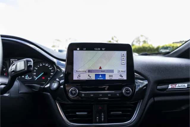 Ford Fiesta (2018) thumbnail 65