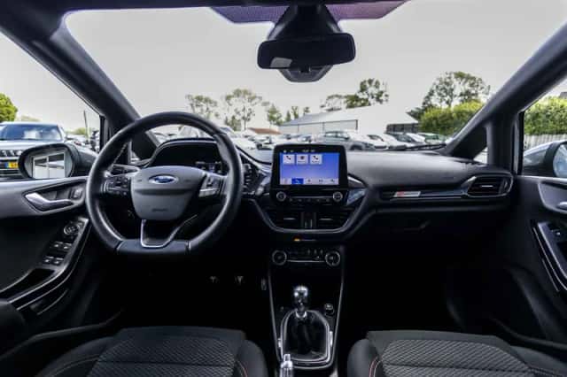 Ford Fiesta (2018) thumbnail 71