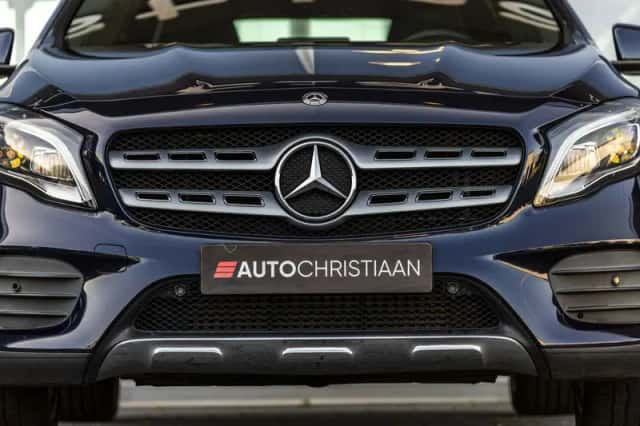 Mercedes-Benz GLA (2018) thumbnail 24