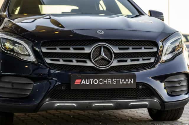 Mercedes-Benz GLA (2018) thumbnail 25