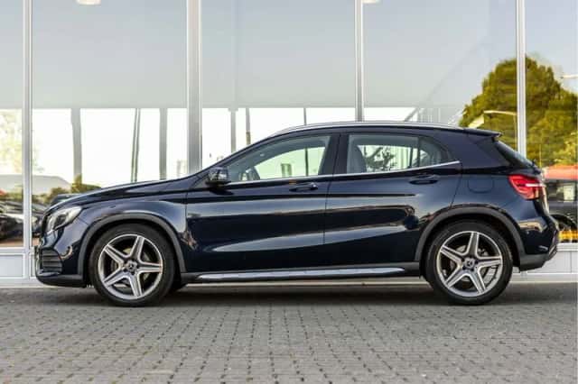 Mercedes-Benz GLA (2018) thumbnail 6