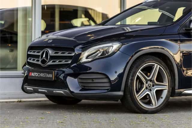 Mercedes-Benz GLA (2018) thumbnail 9