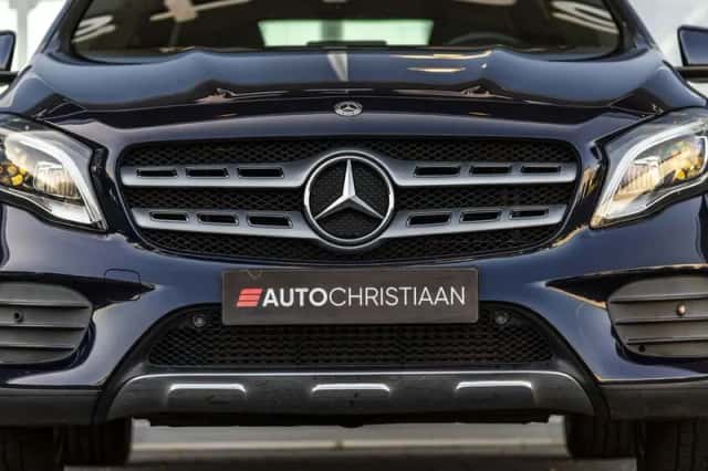 Mercedes-Benz GLA (2018) thumbnail 10