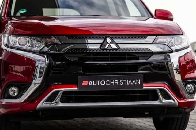 Mitsubishi Outlander (2020) thumbnail 18