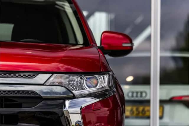 Mitsubishi Outlander (2020) thumbnail 19