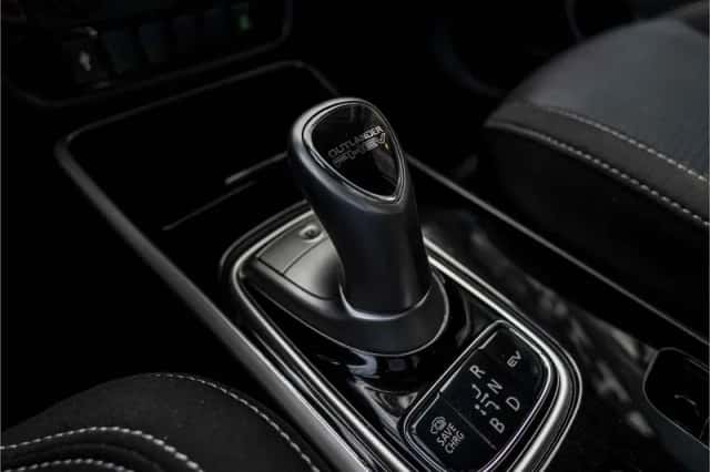 Mitsubishi Outlander (2020) thumbnail 22