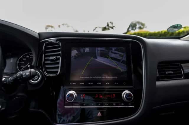 Mitsubishi Outlander (2020) thumbnail 23