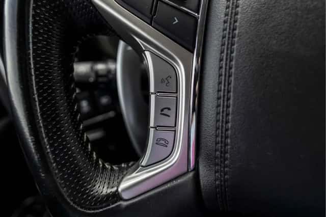 Mitsubishi Outlander (2020) thumbnail 30
