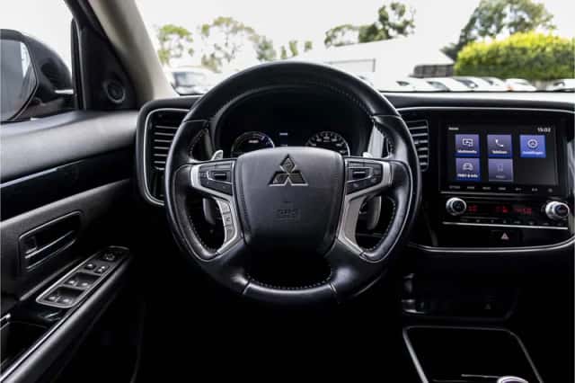 Mitsubishi Outlander (2020) thumbnail 45