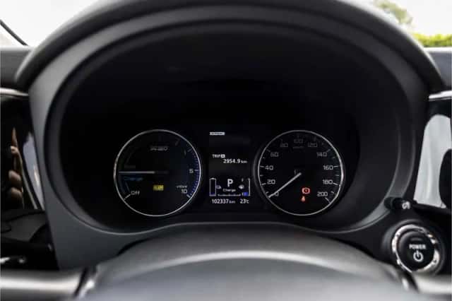Mitsubishi Outlander (2020) thumbnail 9