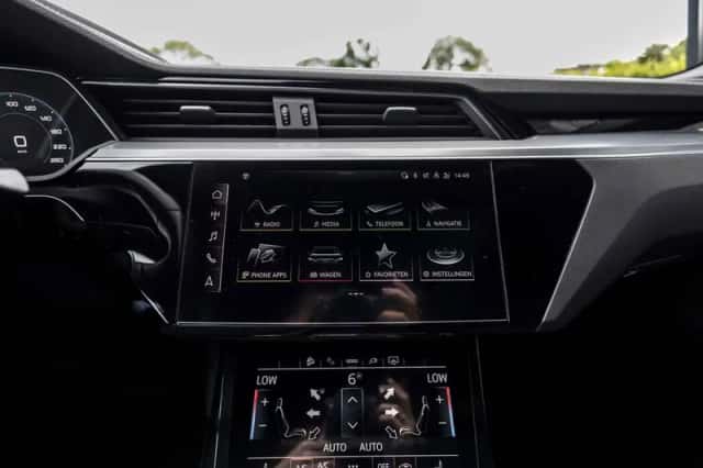 Audi e-tron (2020) thumbnail 31