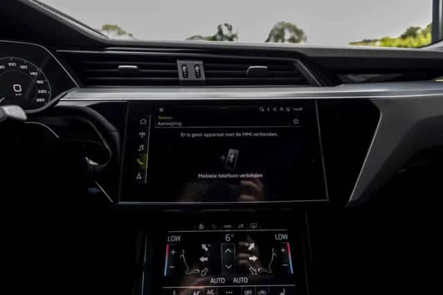 Audi e-tron (2020) thumbnail 33